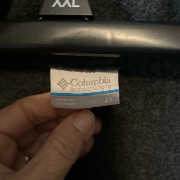 Columbia Vest 2X - Picture 2 of 4